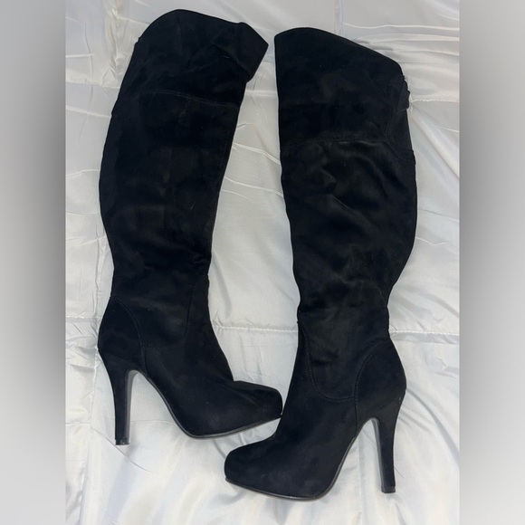 Black Knee High Boots - Picture 1 of 6